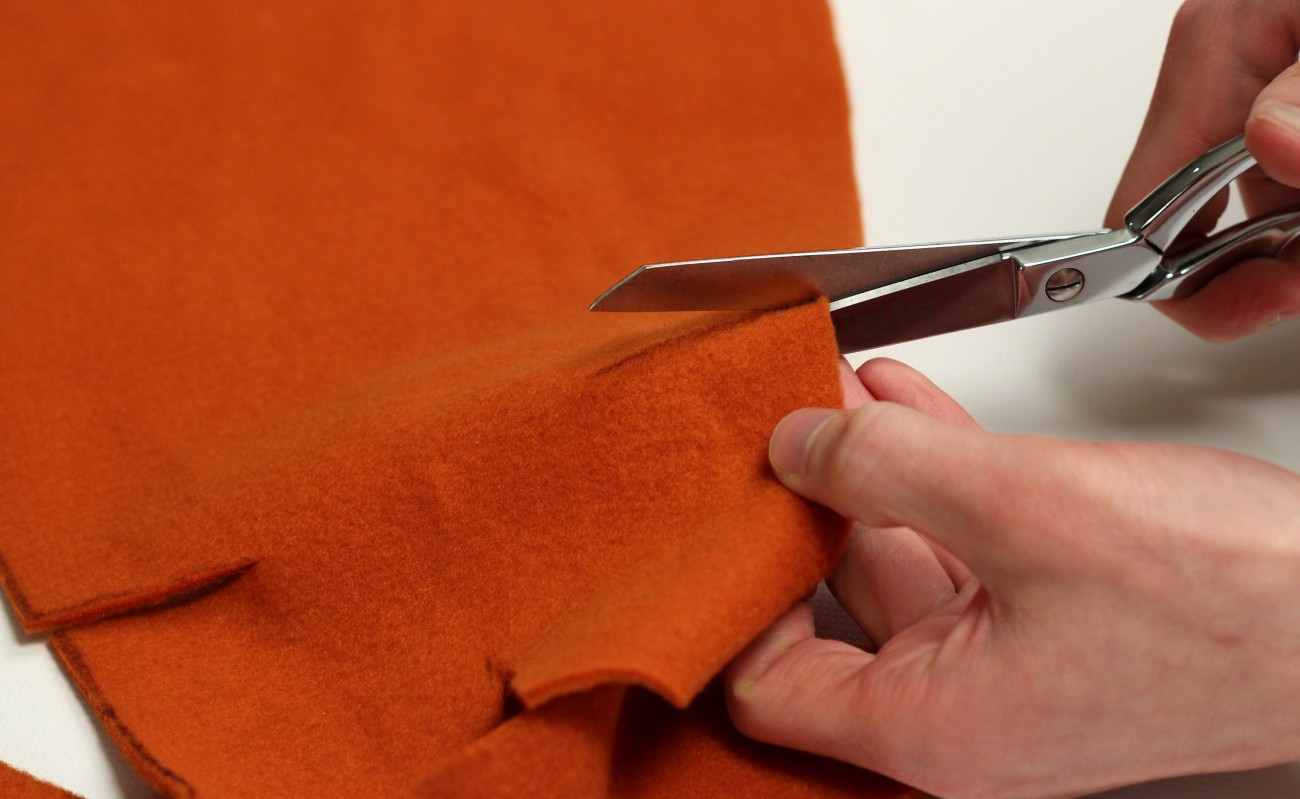 33 - cut arm slits